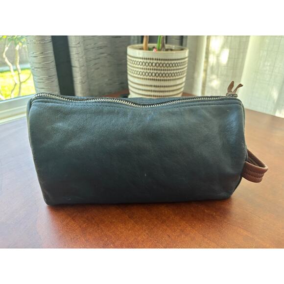Pre-owned Garrett Leather Toiletry bag (dark blue) - Picture 1 of 9